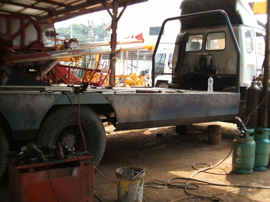 ขายรถเทลเลอร์ อีซูซุ เครื่องยนต์ 195 แรงม้า เป็นเทนเลอร์บรรทุกรถเกี่ยวข้าว สภาพดีพร้อมใช้งาน พร้อมโอน ขายรถเทลเลอร์ อีซูซุ เครื่องยนต์ 195 แรงม้า เป็นเทนเลอร์บรรทุกรถเกี่ยวข้าว สภาพดีพร้อมใช้งาน พร้อมโอน