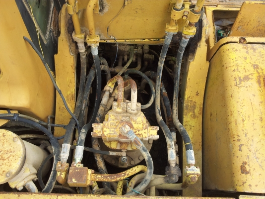 KOMATSU PC300-6รถทำงานปกติไฟฟ้าแอร์ดีเอกสารพร้อมลดกันสุดๆไปเลย