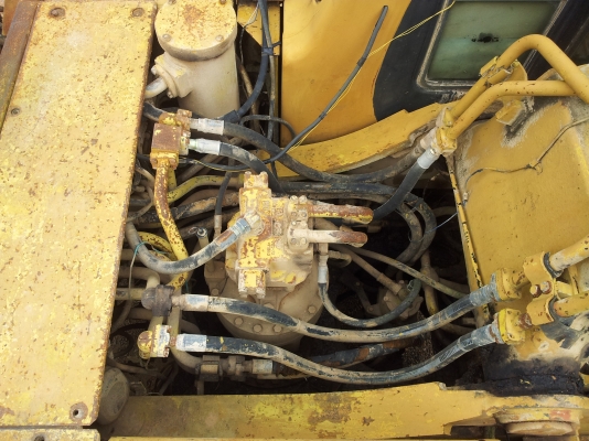 KOMATSU PC300-6รถทำงานปกติไฟฟ้าแอร์ดีเอกสารพร้อมลดกันสุดๆไปเลย