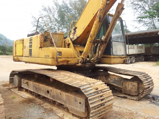 KOMATSU PC300-6รถทำงานปกติไฟฟ้าแอร์ดีเอกสารพร้อมลดกันสุดๆไปเลย