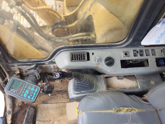 KOMATSU PC300-6รถทำงานปกติไฟฟ้าแอร์ดีเอกสารพร้อมลดกันสุดๆไปเลย