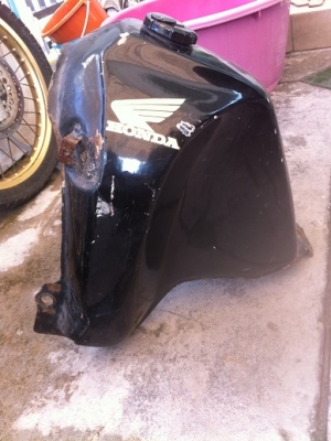 อะไหล่ africa twin 750 RD 04 ทั้งคัน และ เครื่อง bros 650 เล่มทะเบียน 750 ชุดโอนครบ ต่อภาษีได้ปรกติ