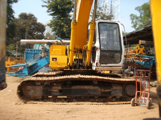 ขายรถแม็คโคร สมิตโตโม่ 200-3 SH สภาพดีพร้อมใช้งาน เครื่องยนต์ดี เครือง 6 ฺBG เทอร์โบ ปั้ม K3V สภาพดี เอวแน่น โซ่ 80\% รอลเลอร์ดีทุกลูก ตัวเดินสภาพดีมากๆ ขายรถแม็คโคร สมิตโตโม่ 200-3 SH สภาพดีพร้อมใช้งาน เครื่องยนต์ดี เครือง 6 ฺBG เทอร์โบ ปั้ม K3V สภาพดี เอวแน่น โซ่ 80\% รอลเลอร์ดีทุกลูก ตัวเดินสภาพดีมากๆ