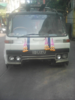หัวรถ ISUZU 200