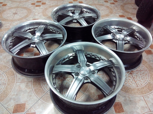 ขายแม็กขอบ18 5รู114.3et45กว้า8