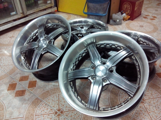 ขายแม็กขอบ18 5รู114.3et45กว้า8