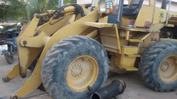 ขายรถตักWA100 ต่อแขนขยายบุ้งกี๋ ราคา1,000,000บาท ติดต่อปิ่น 081-917-6906