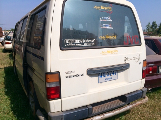ขายด่วน  รถตู้นิสสัน  ราคาพอดี  ใช้งานได้ตามปกติ  เอกสารพร้อม