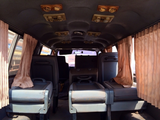 ขายด่วน  รถตู้นิสสัน  ราคาพอดี  ใช้งานได้ตามปกติ  เอกสารพร้อม