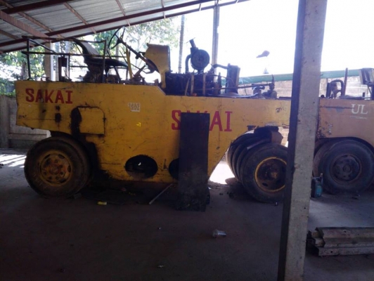 **2คัน!! 350,000 บ.ต่อรอง**ขาย แพ็คคู่(เบื้องต้นไม่แยก) รถบดล้อยาง TIRE ROLLER 1. รถบดล้อยาง9ล้อ SAKAI รุ่นTS200 เครื่องยนต์ ISUZU 6BD1-6สูบ 2รถบดล้อยาง11ล้อ WATANABE รุ่นWP15 เครื่องยนต์ ISUZU DA120-6สูบ ปกติใช้งานอยู่ประจำ ตอนนี้จอดไม่ได้ใช้งาน สภาพจอดท