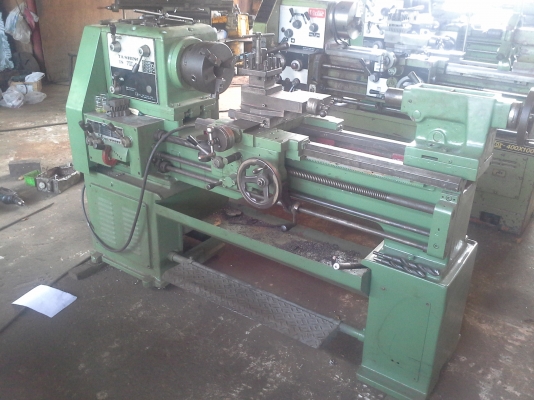 เครื่องกลึง 5 ฟุต TASHING TS 700B เกียร์บล็อค 3 เพลา มีเบรค รูเพลา 2 นิ้ว ใช้ไฟ 380V.สภาพเดิมๆเครื่องจักรพร้อมใช้งาน