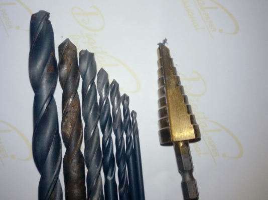 ดอกเจาะคว้านรู Step Drill ชุบไทเทเนียม ยกชุด 3 ดอก 5/9/15 Step  เบอร์มิล ใหญ่สุด 32 mm ราคา 800 บาท