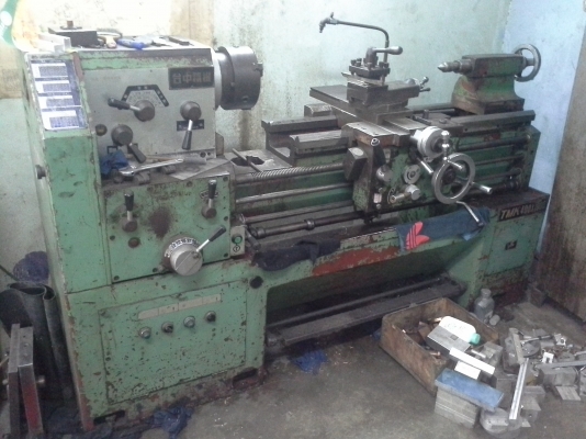 เครื่องกลึง 6 ฟุต VICTOR 400x1000 เกียร์บล็อค 4 เพลาเด้ง พร้อมมีเบรค เครื่องจักรสภาพเดิมๆพร้อมใช้งาน