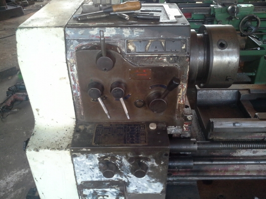 เครื่องกลึง 5 ฟุต YAM 3 เพลาเด้ง มีเบรค เกียร์บล็อค จี๋ยันศูนย์ท้าย 2 สเต็ป เครื่องจักรสภาพเดิมๆพร้อมใช้งาน