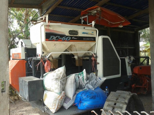 ขายรถเกี่ยวข้าวKUBOTA DC60พลัส สภาพพร้อม ใช้งานเครื่องดี ช่วงล่างเต็ม สภาพพร้อม ตู้ดี ตัวเดินดี ขายรถเกี่ยวข้าวKUBOTA DC60พลัส สภาพพร้อม ใช้งานเครื่องดี ช่วงล่างเต็ม สภาพพร้อม ตู้ดี ตัวเดินดี