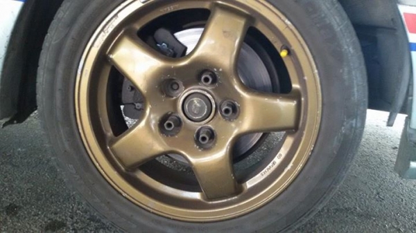 ล้อนิสสัน+ยาง1คู่