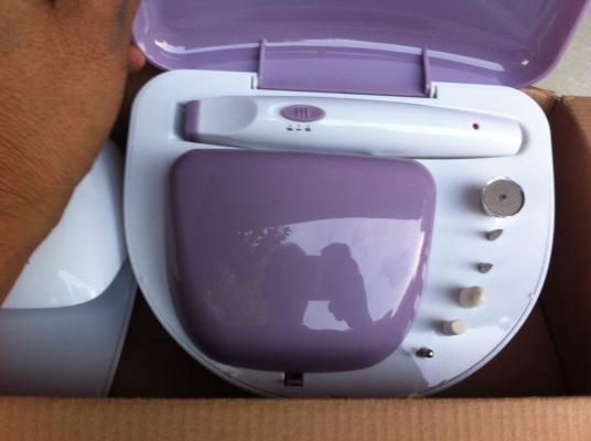 ชุดเครื่องมือแต่งเล็บแบบต่างๆพร้อมเครื่องเป่าเล็บของใหม่ยังไม่ได้ใช้งาน