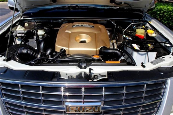 2008ISUZU 3.0 DMAX SPACECAB GOLD SERIES ABS เกียร์ออโต้ เจ้าของขายเอง วิ่งน้อย สภาพดี 2008ISUZU 3.0 DMAX SPACECAB GOLD SERIES ABS เกียร์ออโต้ เจ้าของขายเอง วิ่งน้อย สภาพดี