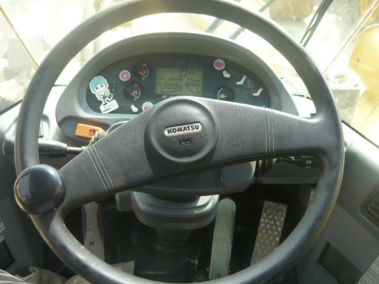 รถตักล้อยาง Komatsu WA320-5 รถนำเข้าจากญี่ปุ่น ยังไม่ผ่านการใช้งานในไทย