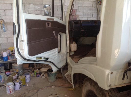 หกล้อติดเครน 2 ตัน  MISUBICHI เครนเก่านอก  ไม่เคยใช้ในไทย