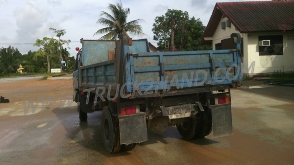 รถบรรทุก 6 ล้อดัมพ์   ISUZU Npr 115 แรงม้า เครื่อง  4BE1...ให้มาดูสภาพรถก่อนพร้อมทดลองขับ และสามารถต่อลองราคาได้อีกครับ