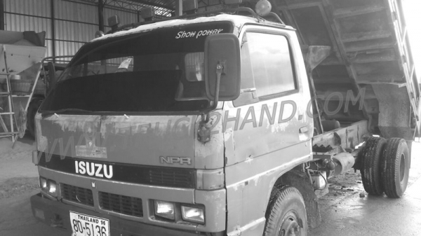 รถบรรทุก 6 ล้อดัมพ์   ISUZU Npr 115 แรงม้า เครื่อง  4BE1...ให้มาดูสภาพรถก่อนพร้อมทดลองขับ และสามารถต่อลองราคาได้อีกครับ