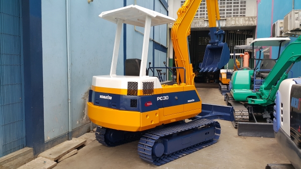 รถขุด KOMATSU รุ่น PC30-6- แทร็กเหล็กสวย นำเข้าจากญี่ปุ่น ตรวจเช็คสภาพแล้ว อย่างดี มือถือ /LINE ID:0818753444 รถขุด KOMATSU รุ่น PC30-6- แทร็กเหล็กสวย นำเข้าจากญี่ปุ่น ตรวจเช็คสภาพแล้ว อย่างดี มือถือ /LINE ID:0818753444