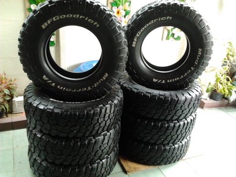 BF Km2 ขนาด 265/75/16 ปี09 สภาพดี 2ชุด BF Km2 ขนาด 265/75/16 ปี09 สภาพดี 2ชุด