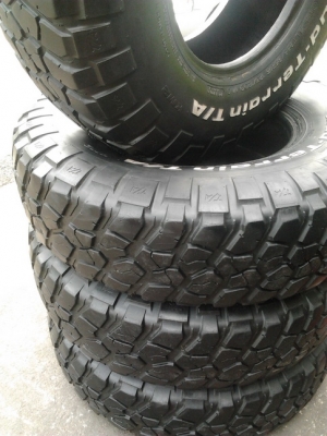 BF Km2 ขนาด 265/75/16 ปี09 สภาพดี 2ชุด BF Km2 ขนาด 265/75/16 ปี09 สภาพดี 2ชุด