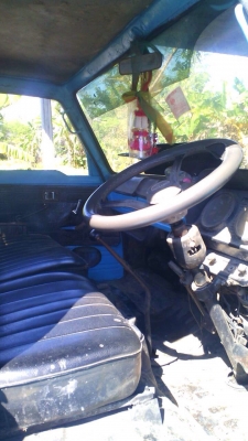 ISUZU KS 110 HP 4BE1 หกล้อกระบะเหล็กคอกไม้ความยาว 4.30 เมตรสภาพดีพร้อมใช้งาน เครื่องแรงดีไม่มีเยิ้มลงเล่มครบพร้อม ภายในเก๋งคอนโซลครบไม่มีผุ ช่วงล่างคัชซีไม่มีปะ ยาง 7.50 ขอบ 16 สภาพดี 70\% พร้อมใช้งาน เอกสารทะเบียนชุดโอนครบพร้อมโอน ราคาต่อรองได้ครับ ISUZU KS 110 HP 4BE1 หกล้อกระบะเหล็กคอกไม้ความยาว 4.30 เมตรสภาพดีพร้อมใช้งาน เครื่องแรงดีไม่มีเยิ้มลงเล่มครบพร้อม ภายในเก๋งคอนโซลครบไม่มีผุ ช่วงล่างคัชซีไม่มีปะ ยาง 7.50 ขอบ 16 สภาพดี 70\% พร้อมใช้งาน เอกสารทะเบียนชุดโอนครบพร้อมโอน ราคาต่อรองได้ครับ