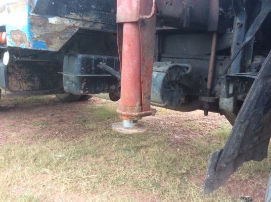 ISUZU 6ล้อ JCM พร้อมเครน 3T (กระบะเหล็ก กว้าง2.3 ม. ยาว4.7 ม.) เครื่องEH700 168 แรง เครื่องดี ยางดี ครัทซีสวย เกียร์สั้น ขาย 395,000บาท (ศุภากร 081-4252943)