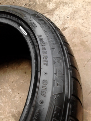 225/45R17 BRIDGESTONE TURANZA RE050A II  TEL.081-427-3941