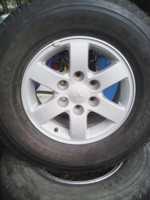 แม๊ก 6 รู 16X7J MITSUBISHI ปาเจโร่ และ NAVARA ยางBRIDGESTONE 265/70R16 ชุด 4 ล้อ TEL.081-427-3941 แม๊ก 6 รู 16X7J MITSUBISHI ปาเจโร่ และ NAVARA ยางBRIDGESTONE 265/70R16 ชุด 4 ล้อ TEL.081-427-3941