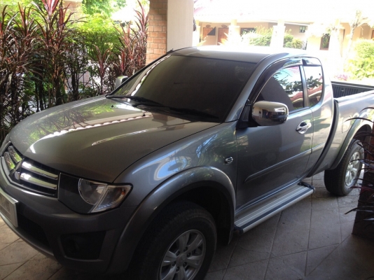 Mitsubishi Triton Mitsubishi Triton