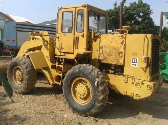 รถตักล้อยาง cat916