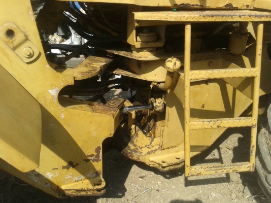 รถตักล้อยาง cat916