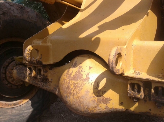 รถตักล้อยาง cat916