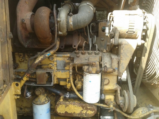 รถตักล้อยาง cat916