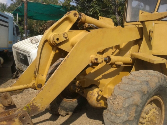 รถตักล้อยาง cat916