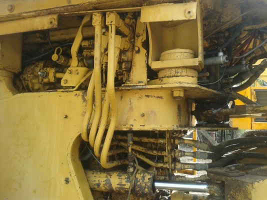 รถตักล้อยาง cat916