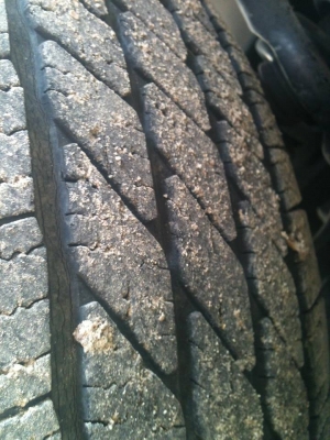 ขายล้อ วีโก้ ขอบ  17  พร้อมยาง ปี2010 ขาย  9900