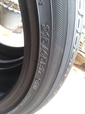 ขายยาง YOKOHAMA DECIBEL 215/45/17 ปี 12 คู่เดียว ขายยาง YOKOHAMA DECIBEL 215/45/17 ปี 12 คู่เดียว