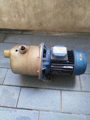 ปั๊มน้ำ STAC สแตนเลสไฟ 380 โวล์ 1.5 x 1" ไม่เดิมหมุนนิ่มคับ