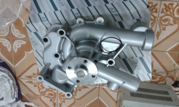 ปั๊มน้ำรถยก ราคา 2500 บาท