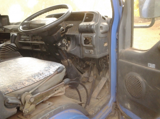 ISUZU 6ดั้ม  NPR  72L  เครื่อง  4HJ  1