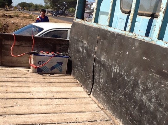 จองแล้วครับพี่น้องจากขอนแก่นจร้าขายครับkt26เครื่อง4bc2ยาง750/15แคชชีแดงตลอดเส้นไม่ไม่ผุหัวไม่ผุเครื่องหลวมยางต้องเปลี่ยนใหม่4เส้นช่วงล่างดีวิ่งใด้สบายๆราคาเบาๆๆทะเบียน31ธค58