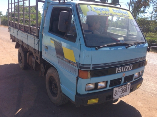 ISUZU      NKR   55  EU  4  ล้อ