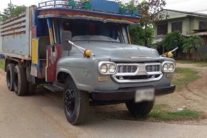 ขายรถสิบล้อหน้ายาวกระบะดัมพ์ เครื่อง EH700-165 แรง 1 เพลา ช่วงล่างใหญ่ เกียร์ HO เล่มทะเบียนพร้อม