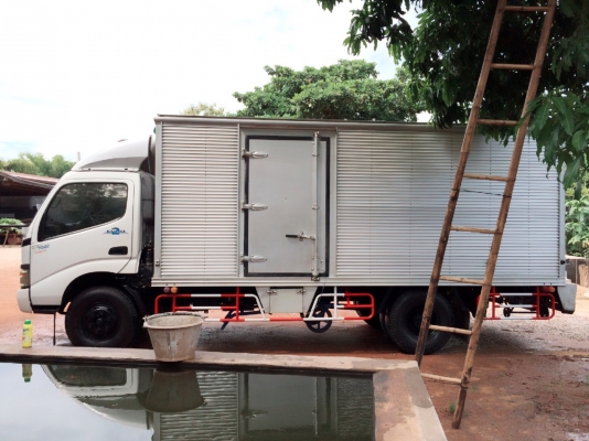 รถ6ล้อ ทูโท่ 121เเรง เทอร์โบ ยาว 5 เมตร รถสวยสภาพดี ขายด่วน เจ้าขายเอง