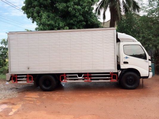 รถ6ล้อ ทูโท่ 121เเรง เทอร์โบ ยาว 5 เมตร รถสวยสภาพดี ขายด่วน เจ้าขายเอง